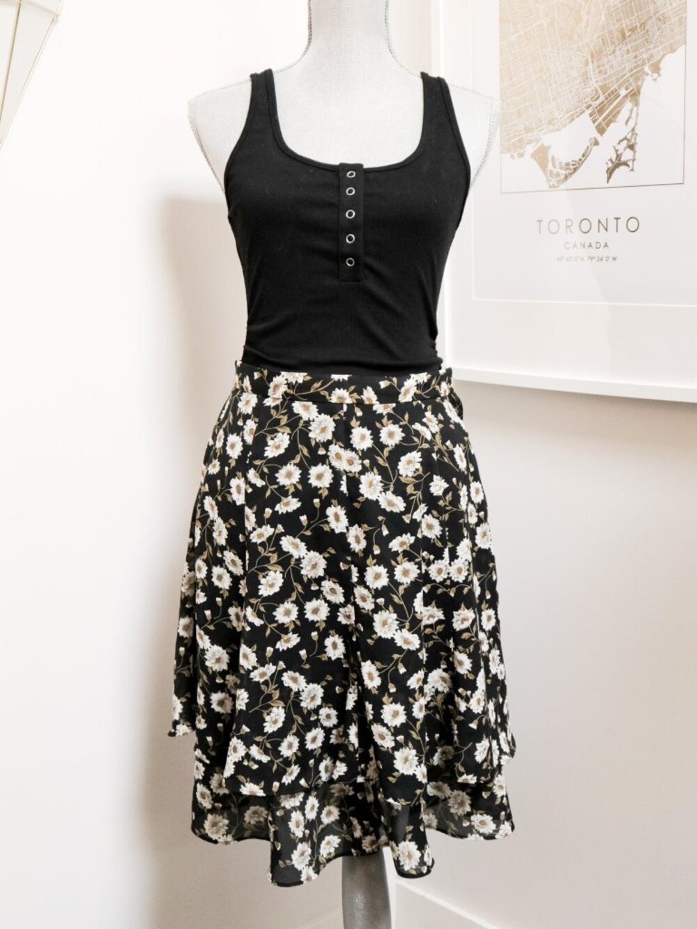 Vintage 90s Black Daisy Floral Layered Skirt, Dark Boho Cottagecore Aesthetic